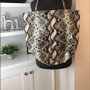 Saks Fifth Avenue Tote